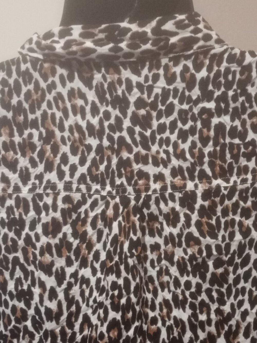 New A.N.A Neutral Animal Women's Blouse Size XL Leopard Print Button shirt - Picture 8 of 13